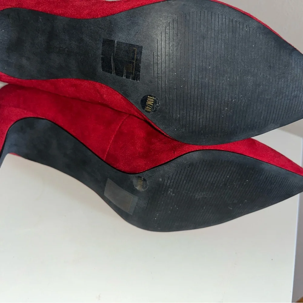 Red heels! - Picture 4 of 8